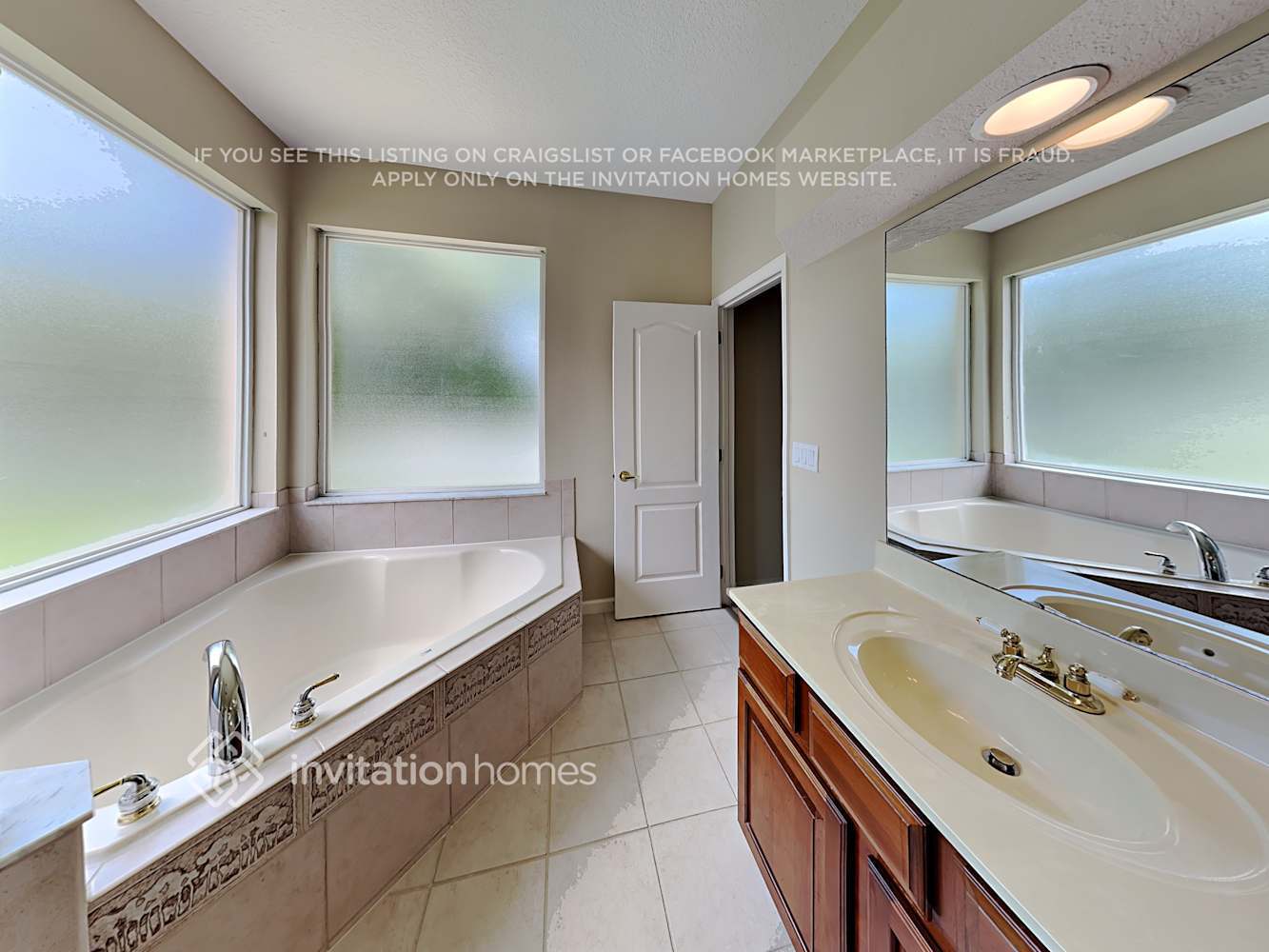 Building Photo - 384 Misty Oaks Run