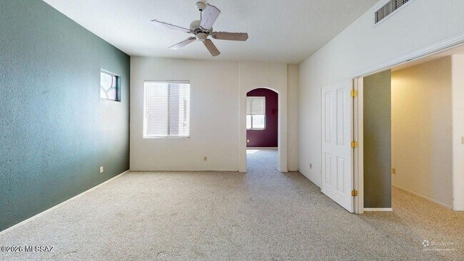 Building Photo - 5157 E Calle Vista De Colores