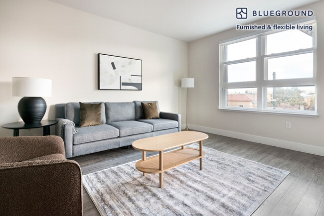 Building Photo - 299 Franklin St