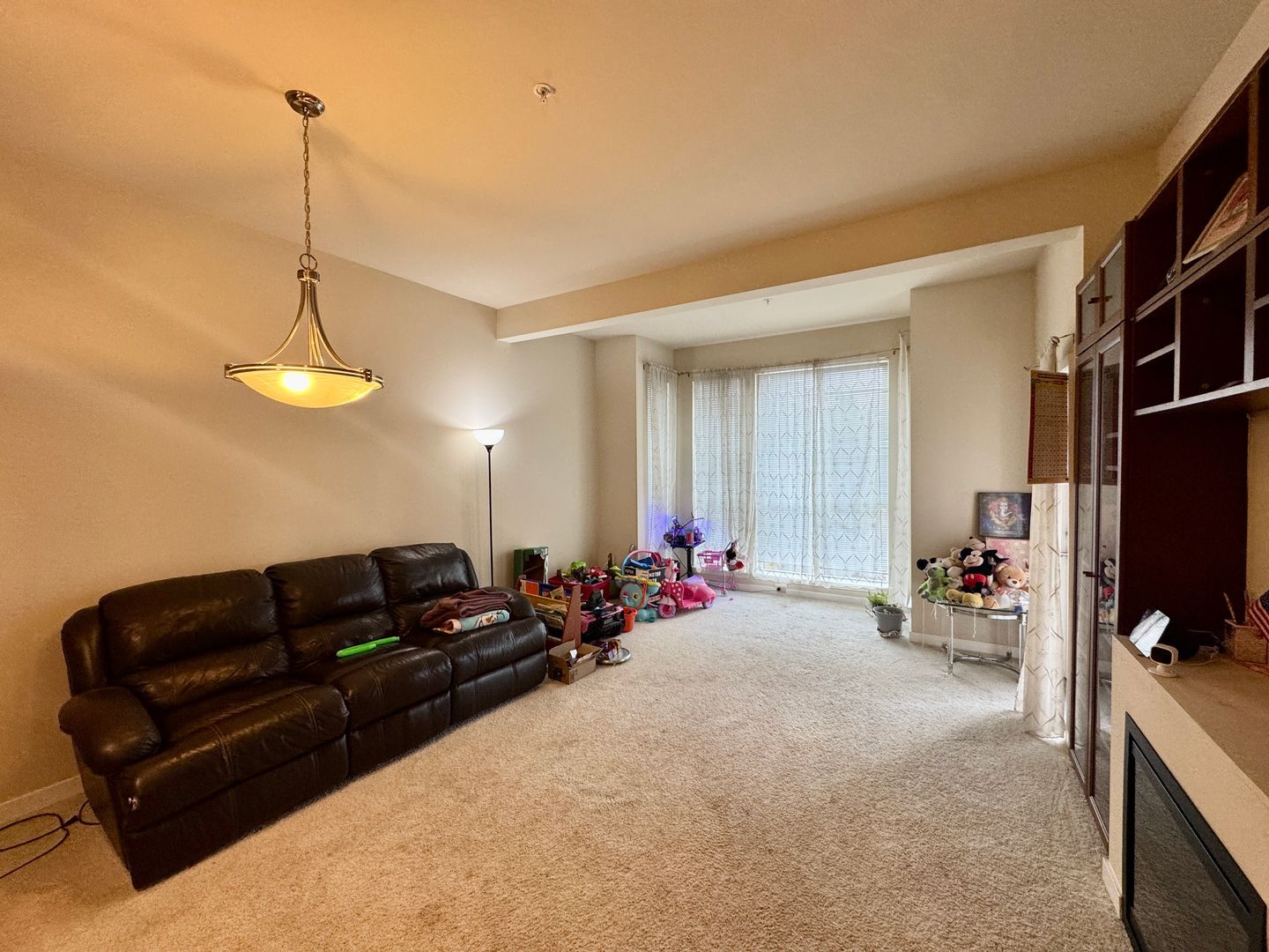 Building Photo - Modern Comfort Meets Prime Convenience in the Heart of Redmond’s Overlake (Reduced rent until May...