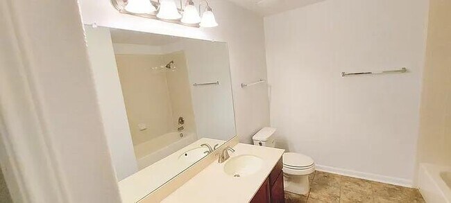 Building Photo - 455 Gina Dr