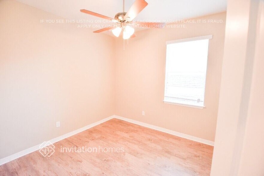 Building Photo - 15634 Starling Water Dr