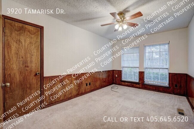Building Photo - 3920 Tamarisk Dr