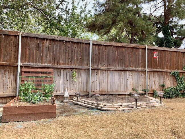 Building Photo - 4803 15th St