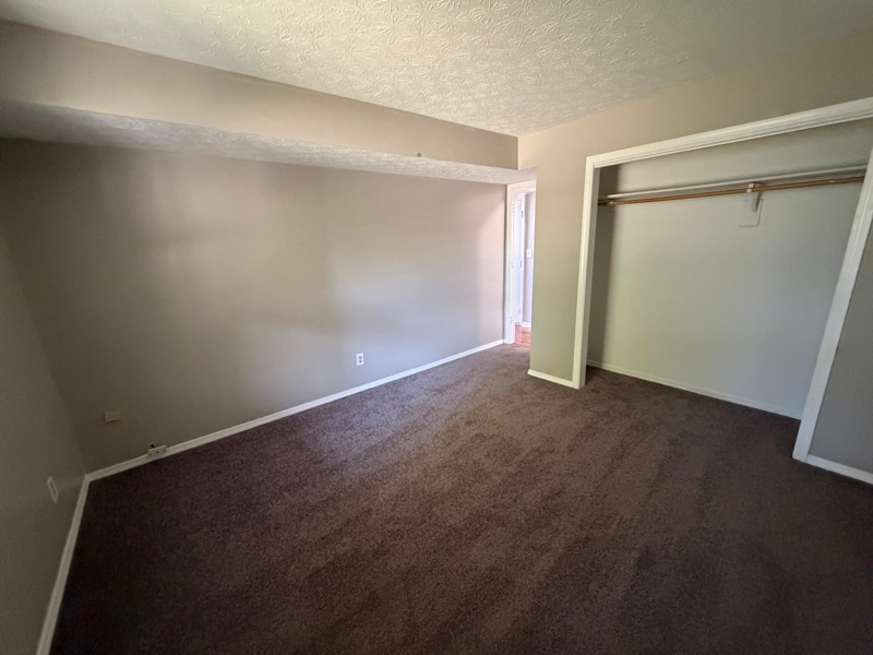 Building Photo - 9165 Cinnebar Dr