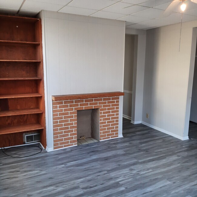 Living room - 1510 S 6th St