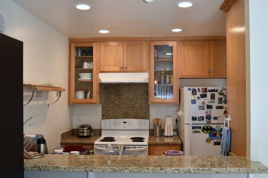 Kitchen - 497 Daisydell Court