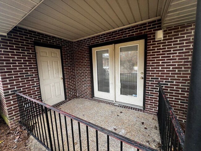 Building Photo - 1036 Ancestry Dr