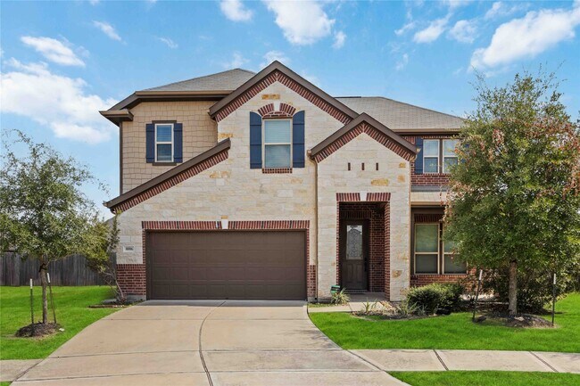 Primary Photo - 8006 Ash Ridge Dr