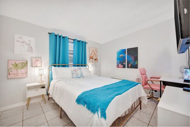 Building Photo - 5025 9th Ave S