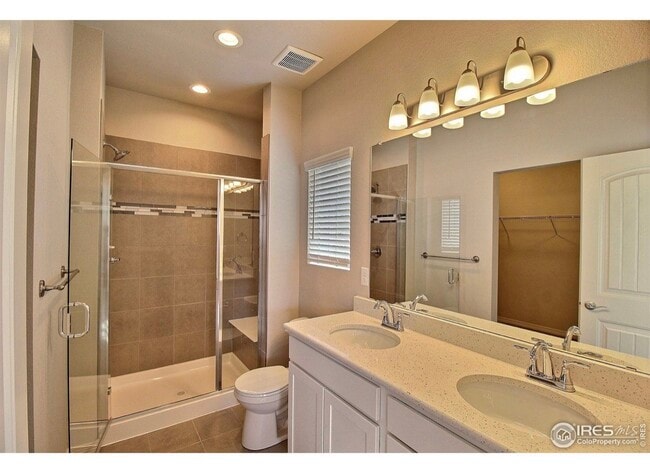 Master bathroom - 1692 Grand Ave