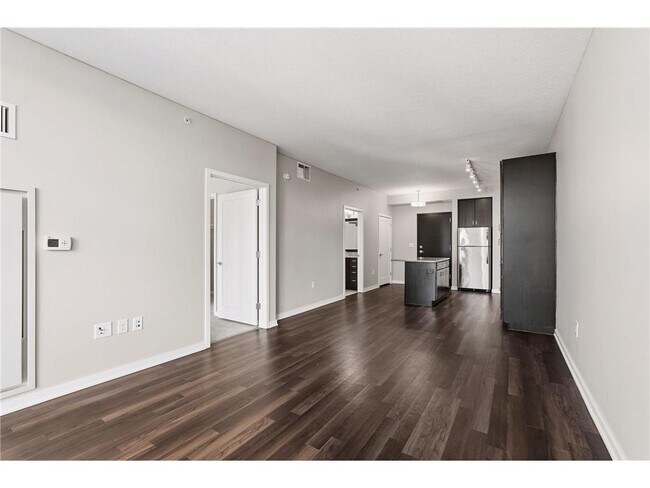 Building Photo - 497 S Marquette Ave