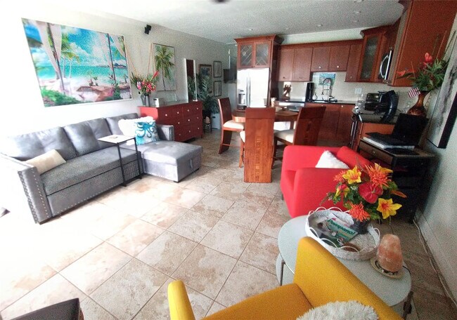 Building Photo - 3212 SE 8th St