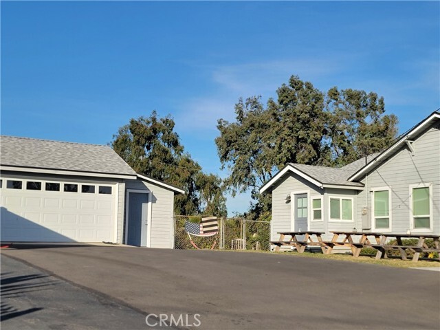 Building Photo - 16801 E Buena Vista Ave