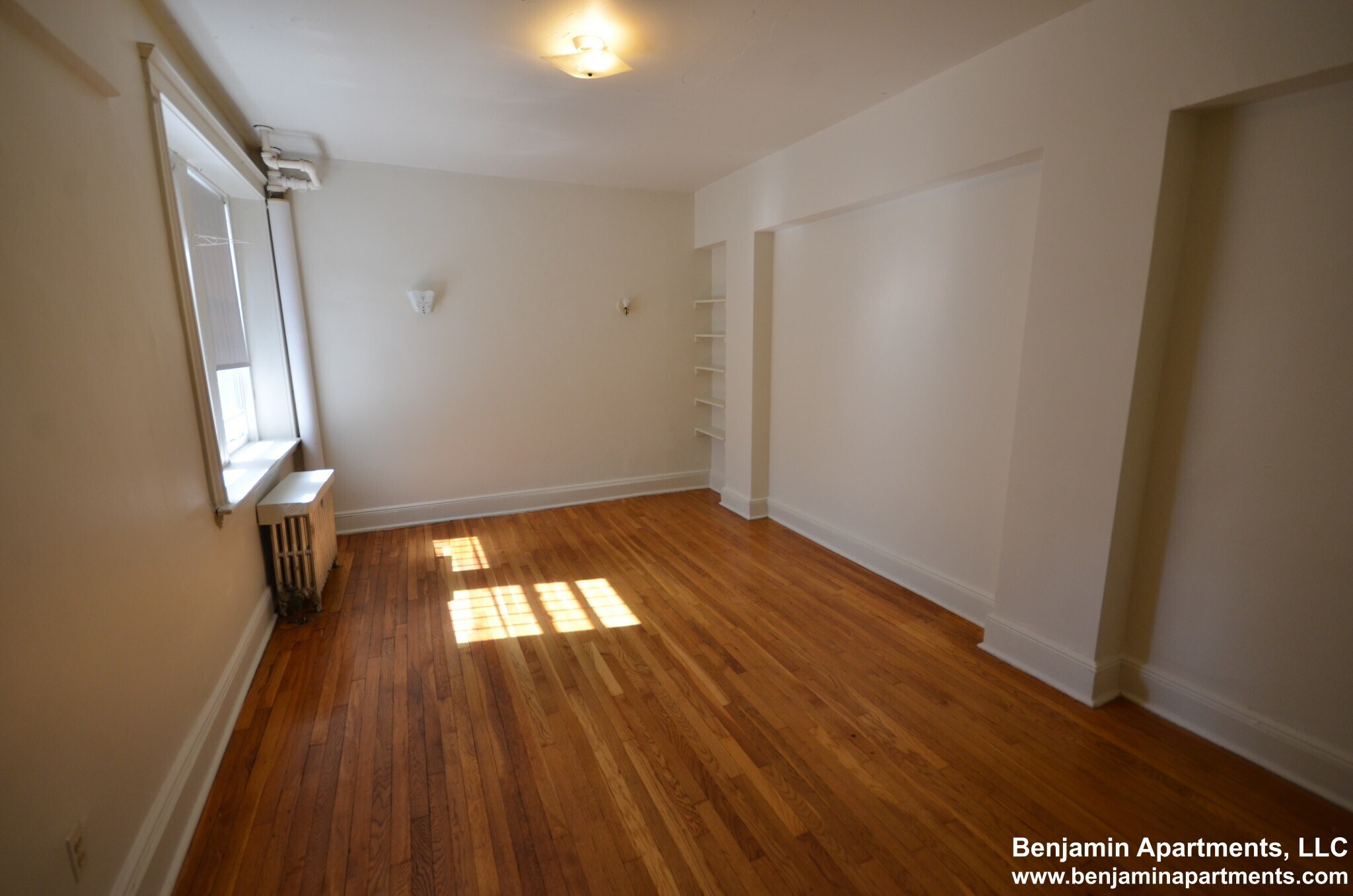 Building Photo - 1965 Commonwealth Ave