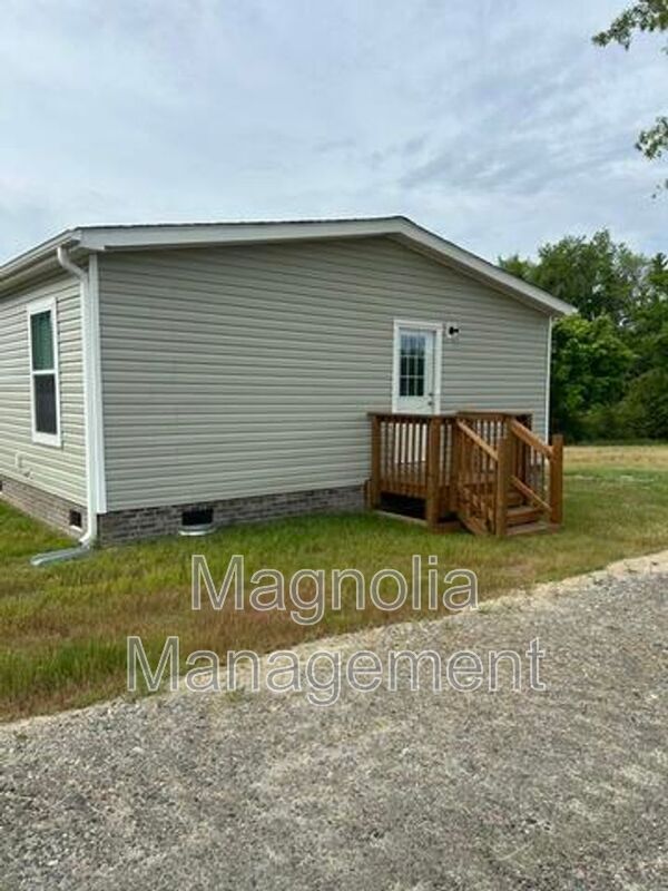Building Photo - 3200 Bobbitt Rd