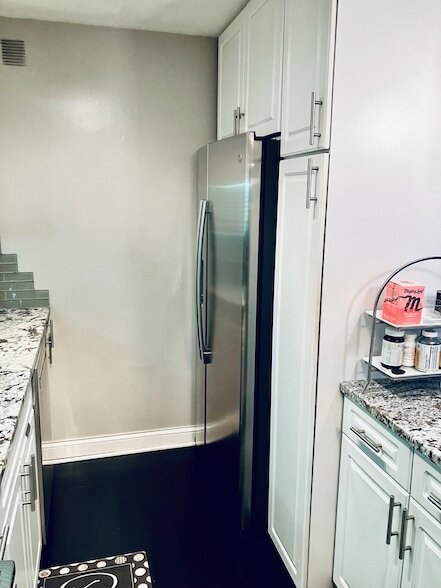 Building Photo - 1339 N Dearborn St