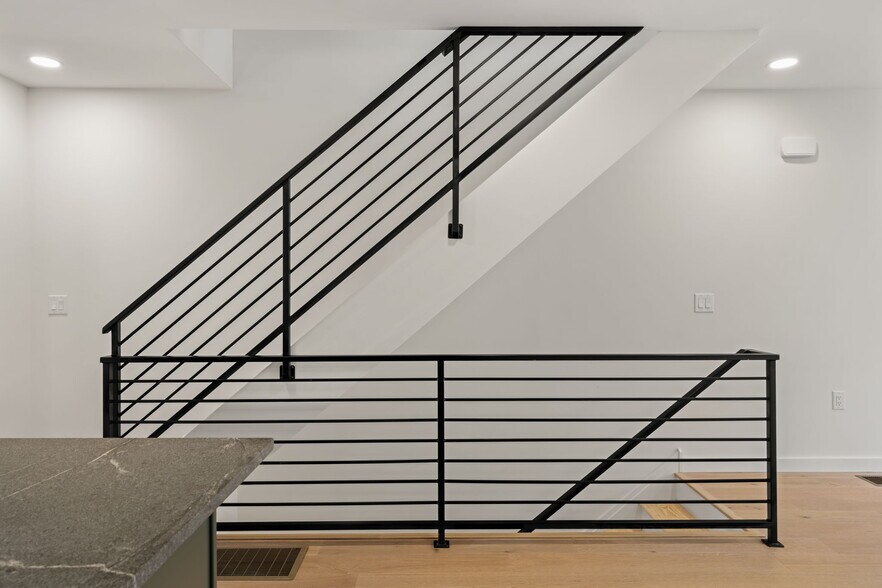 Building Photo - 2613 E Tioga St