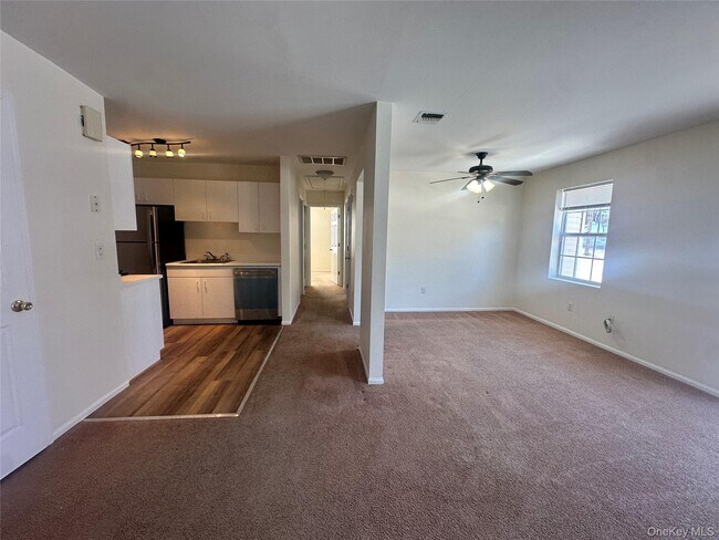 Building Photo - 82 High St