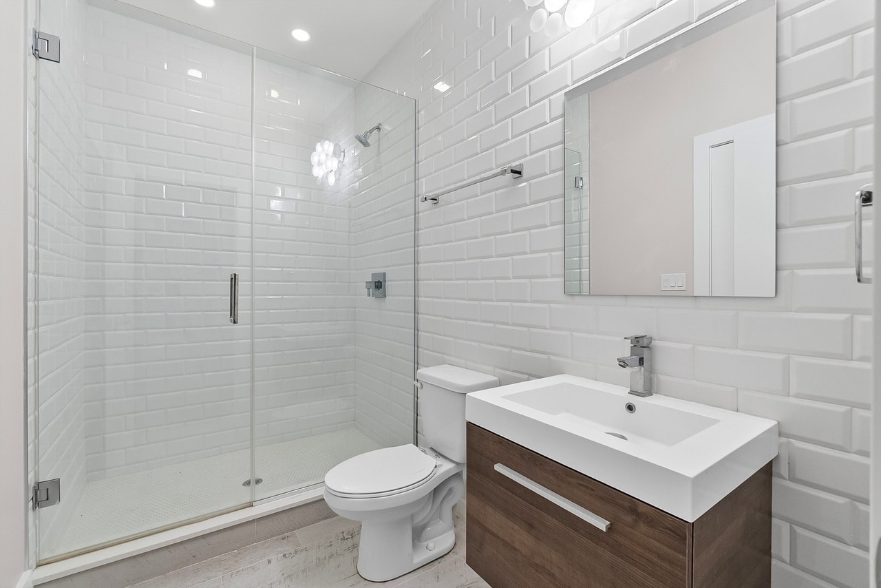 Building Photo - 2814 W North Ave