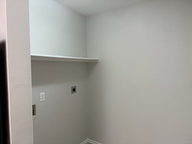 Building Photo - 17060 CR 191