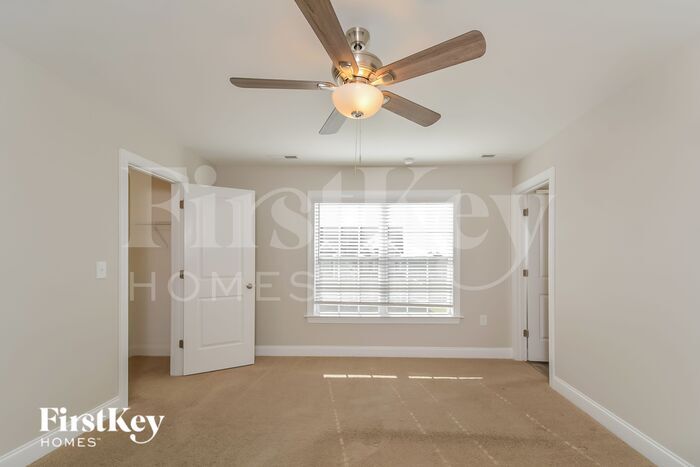 Building Photo - 143 Douglas Fir Pl