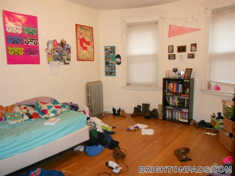 Building Photo - 1719 Commonwealth Ave