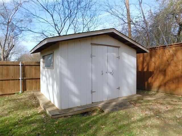 Building Photo - 2200 Laurel St