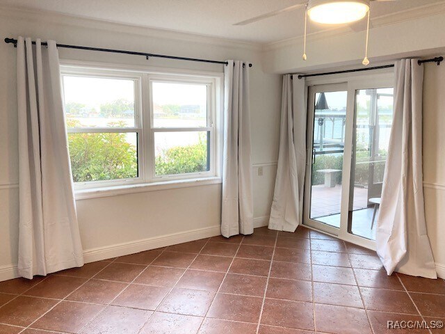 Building Photo - 373 NW 14th Pl