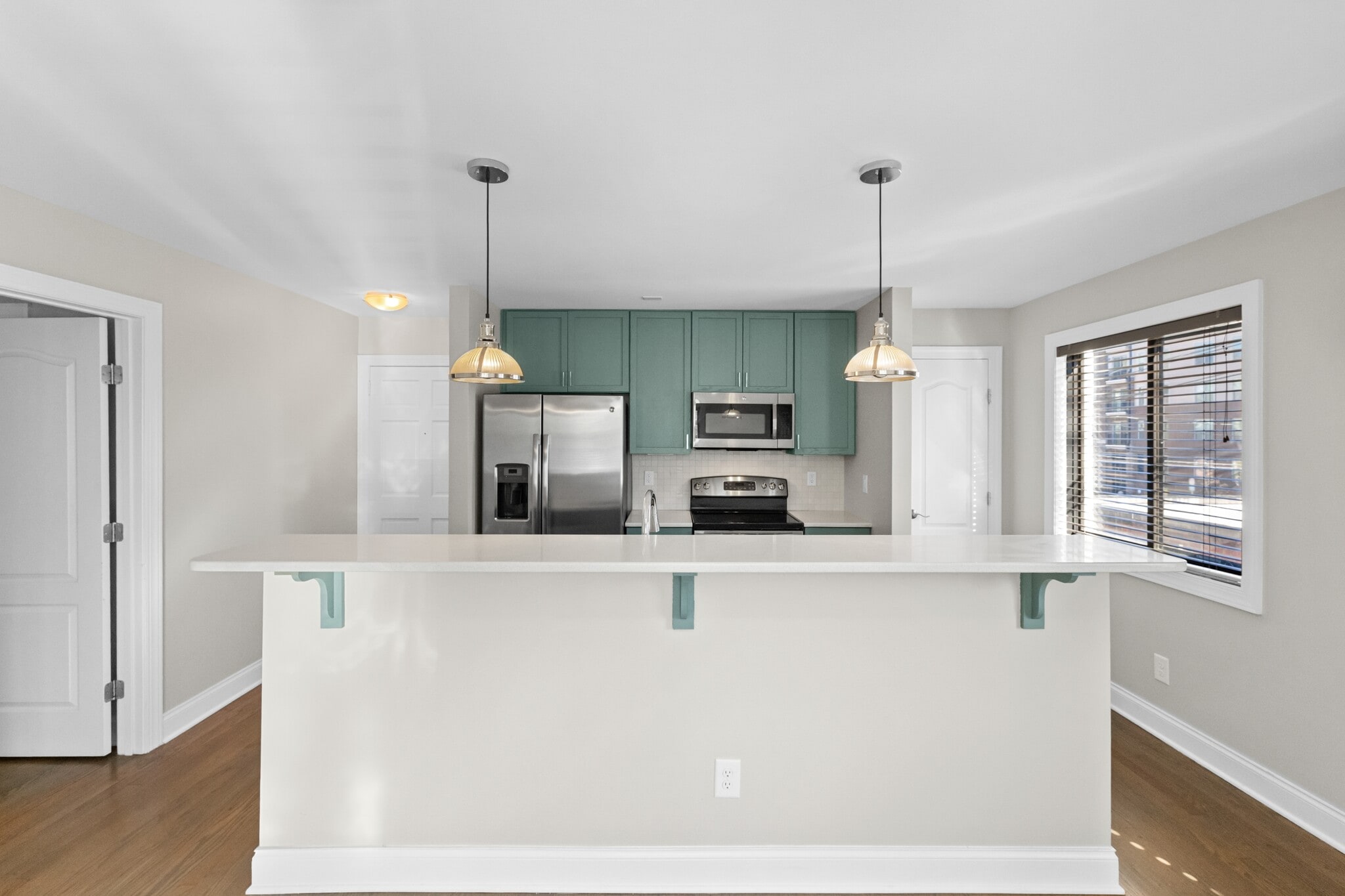 Building Photo - 705 W North St