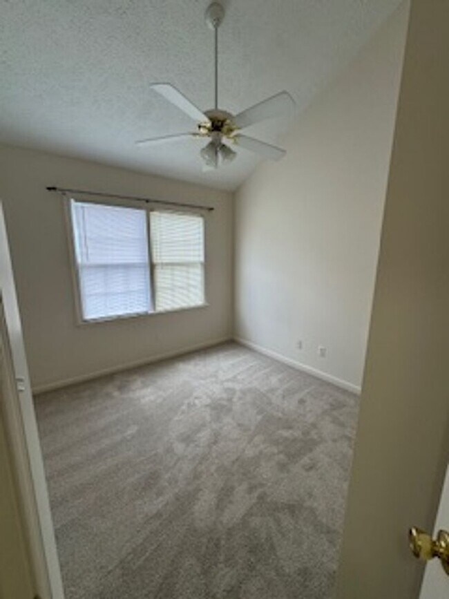 Building Photo - 107 Wexford Pl