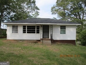Building Photo - 207 Hillside Cir
