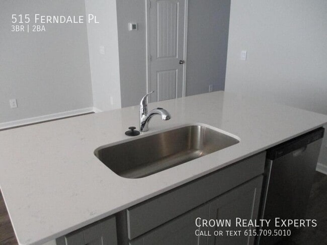 Building Photo - 515 Ferndale Pl