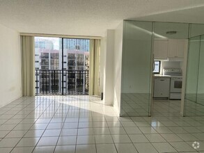 Building Photo - 17011 N Bay Rd