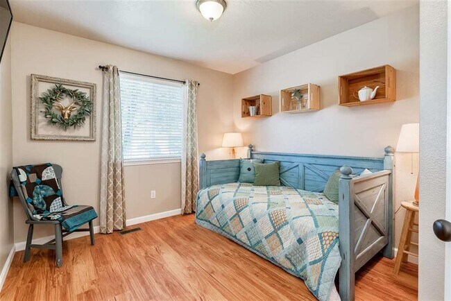 Building Photo - Cute Kuna home in the Farmhouse subdivision