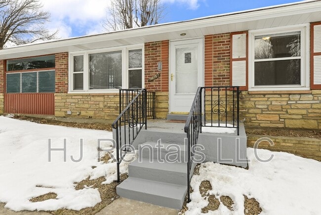 Building Photo - 1319 Chambers Rd