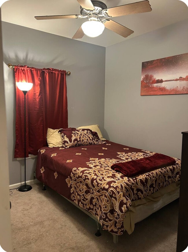 Building Photo - 9455 Pecan Tree Dr