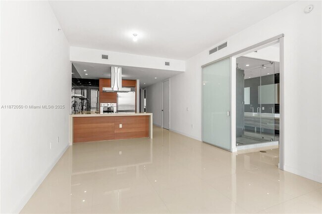 Building Photo - 1100 Biscayne Blvd