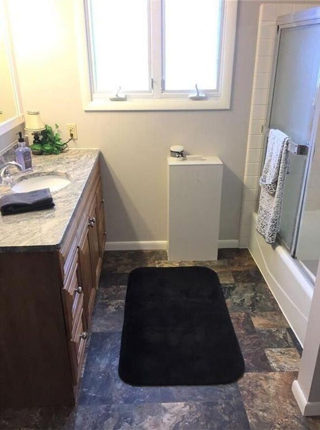 Building Photo - NE Side 2 Story, Huge Bedrooms, 2 bath, un...