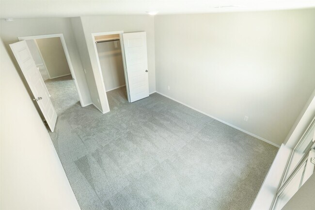Building Photo - 8205 Red Spruce St