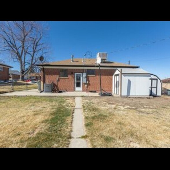 Building Photo - 10454 Grant Dr