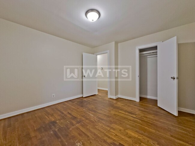 Building Photo - 3-Bedroom, 1-Bath Home in Forestdale