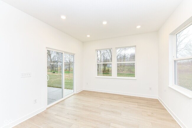 Building Photo - 16913 Sherwin Ct