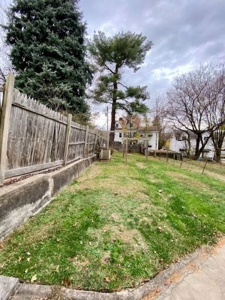 Building Photo - 1614 Myler St