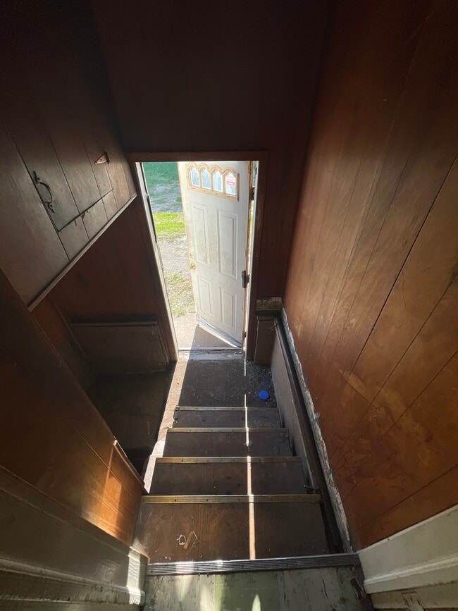 Building Photo - 2411 Madison Ave