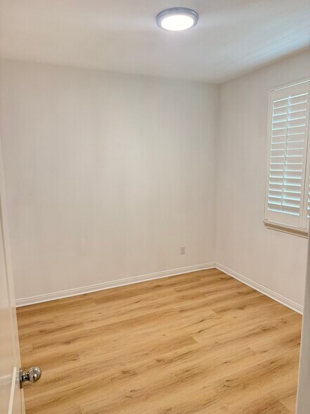 Building Photo - 10578 Wells Dr