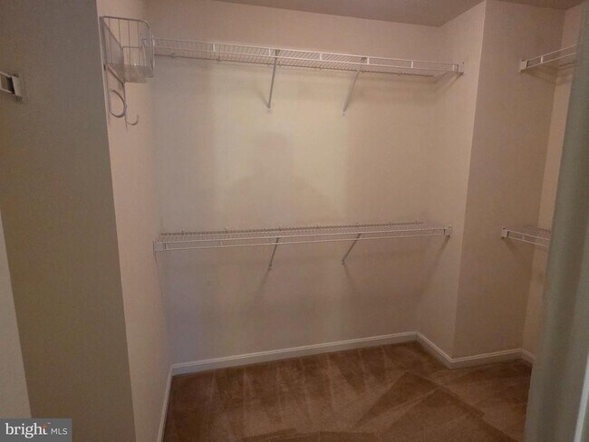 Building Photo - 43855 Chadwick Terrace