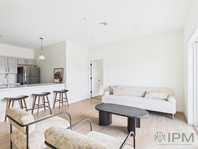 Building Photo - 15 North