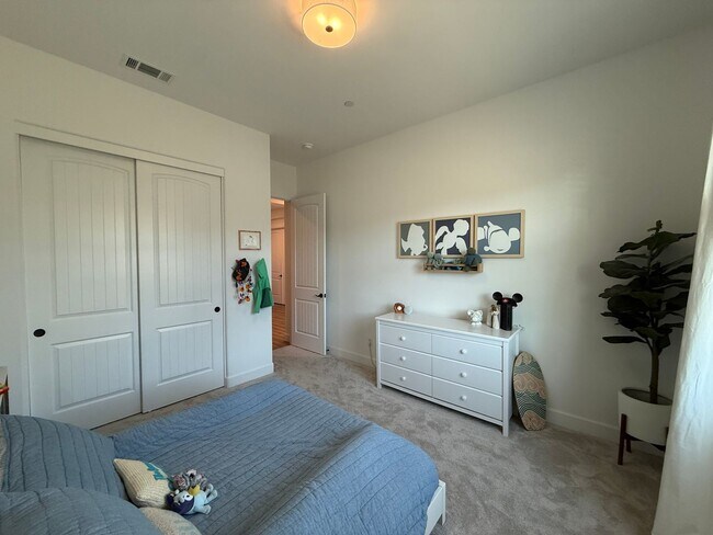 Building Photo - Executive Single-Story Living in Vintage Ranch/Rice Ranch Community