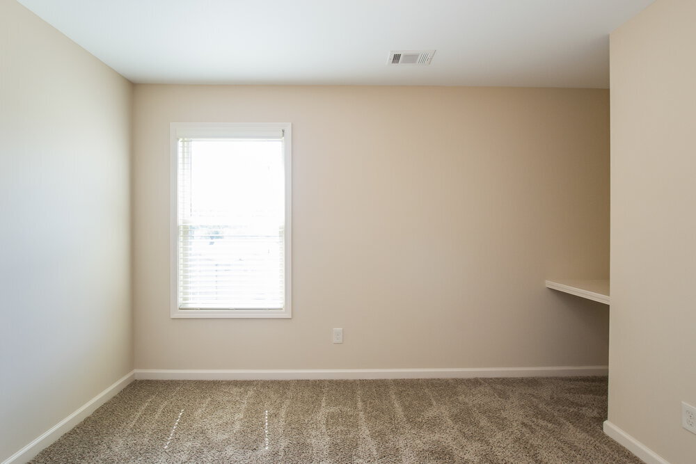 Building Photo - 323 Trailside Dr